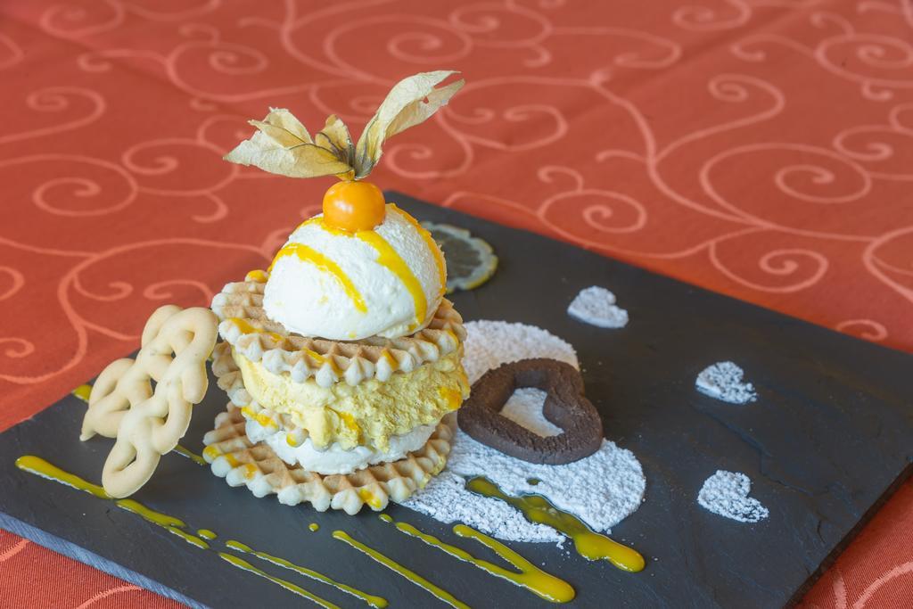 Hostellerie Val Fleuri Mersch ภายนอก รูปภาพ
