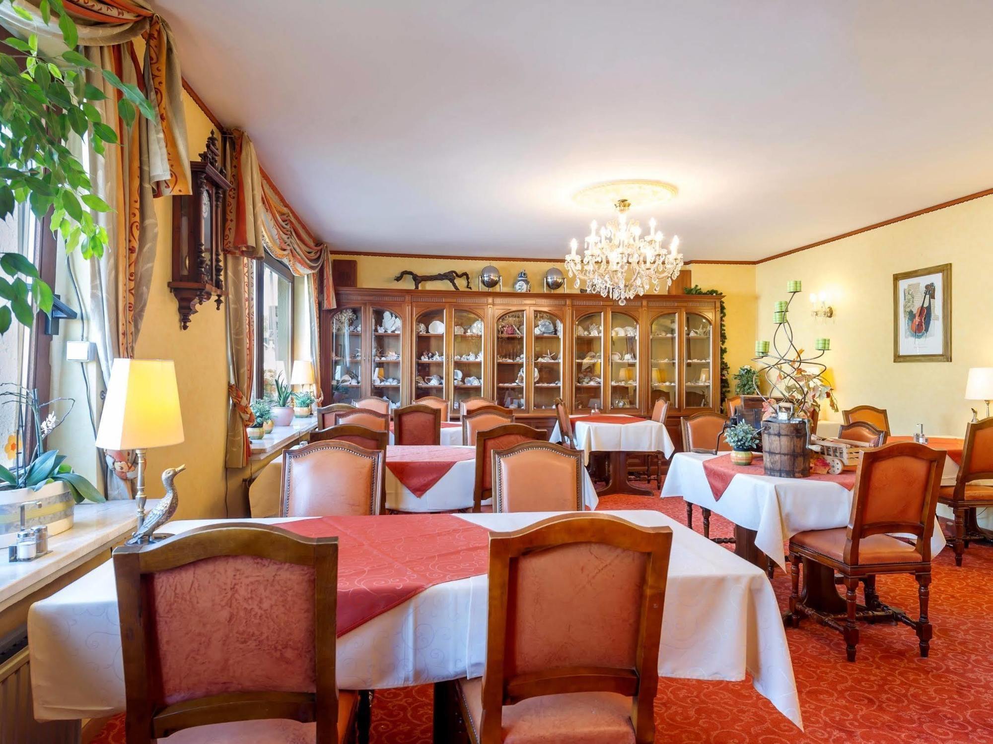 Hostellerie Val Fleuri Mersch ภายนอก รูปภาพ