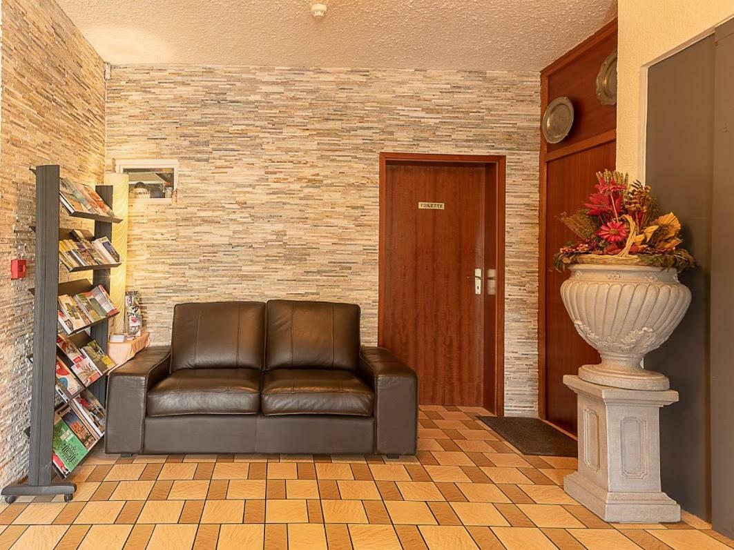 Hostellerie Val Fleuri Mersch ภายนอก รูปภาพ